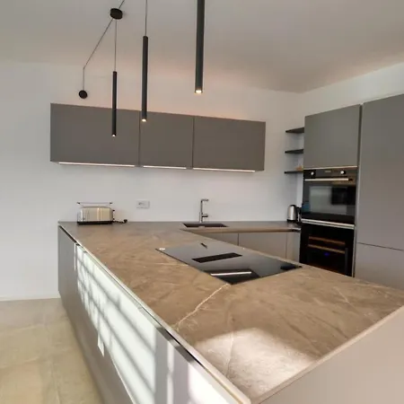 Casa Antonia 2 * לנו